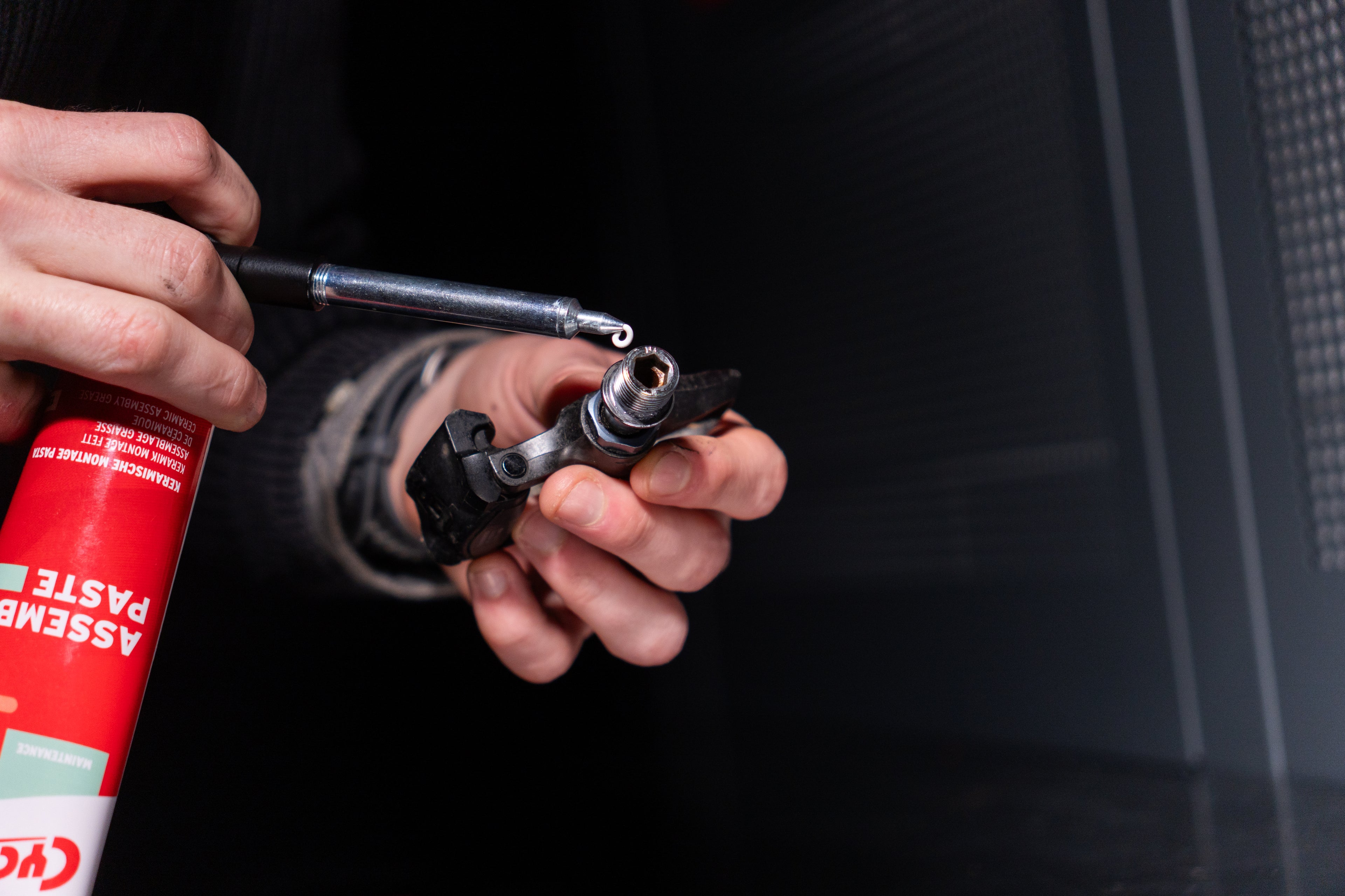 Grease Gun for CyclOn Tube